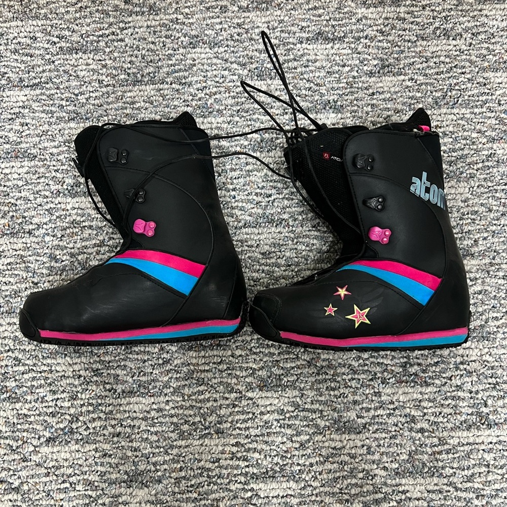 Women’s Atomic Snowboard Boots